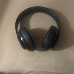 Beats Studio 3 wireless headphones 