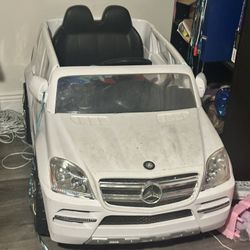 Electric Mercedes Benz 