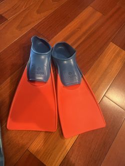 Tritan Fins Size 30-33 Kids Size