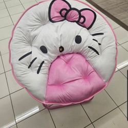 Hello Kitty New Chair