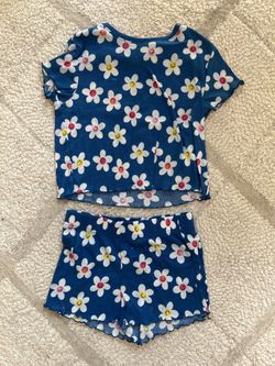 Size 8 kids pajamas