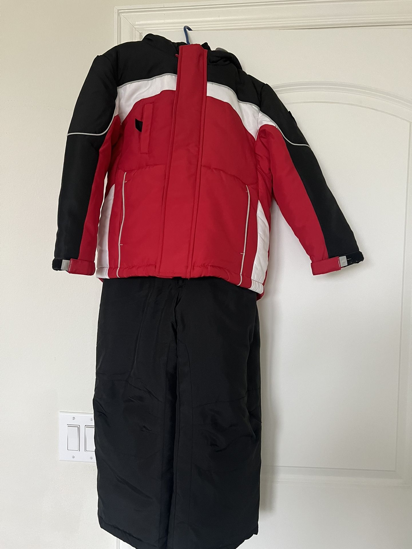 Boys Ski bib and Jacket Size 5/6