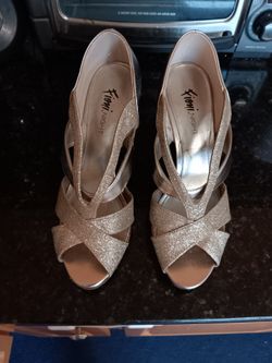 Gently Worn Rosegold Dress Heels