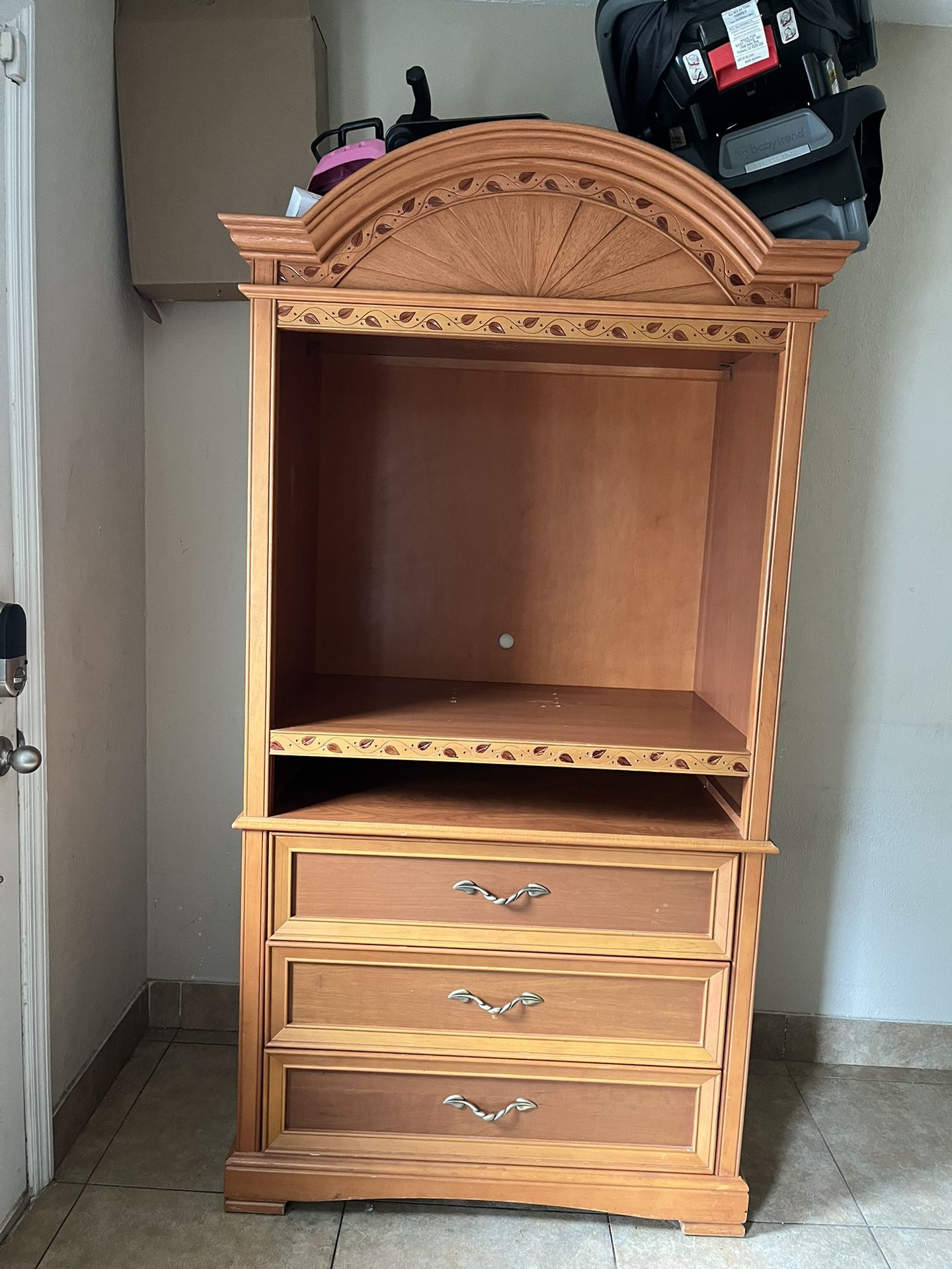 Tv Stan Whit Drawers
