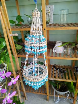 Shell Plant Hanger 