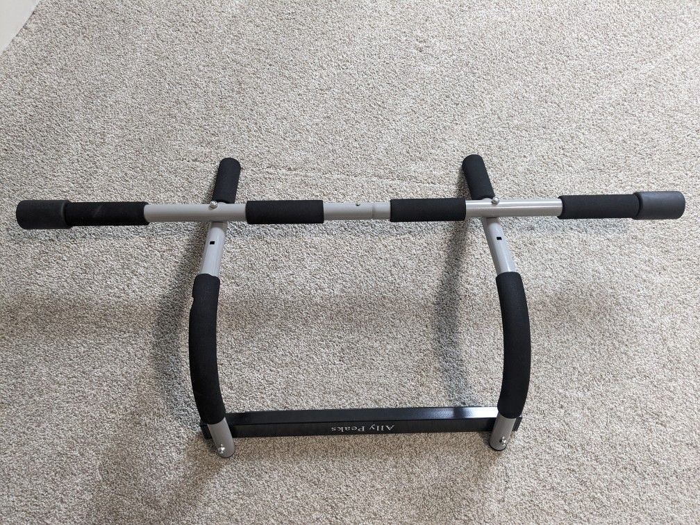 Pull Up Bar