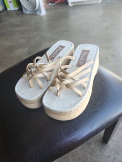 Mudd Sandles Size 7 Asking 5