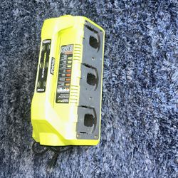 Ryobi Supper Charger 6 Ports