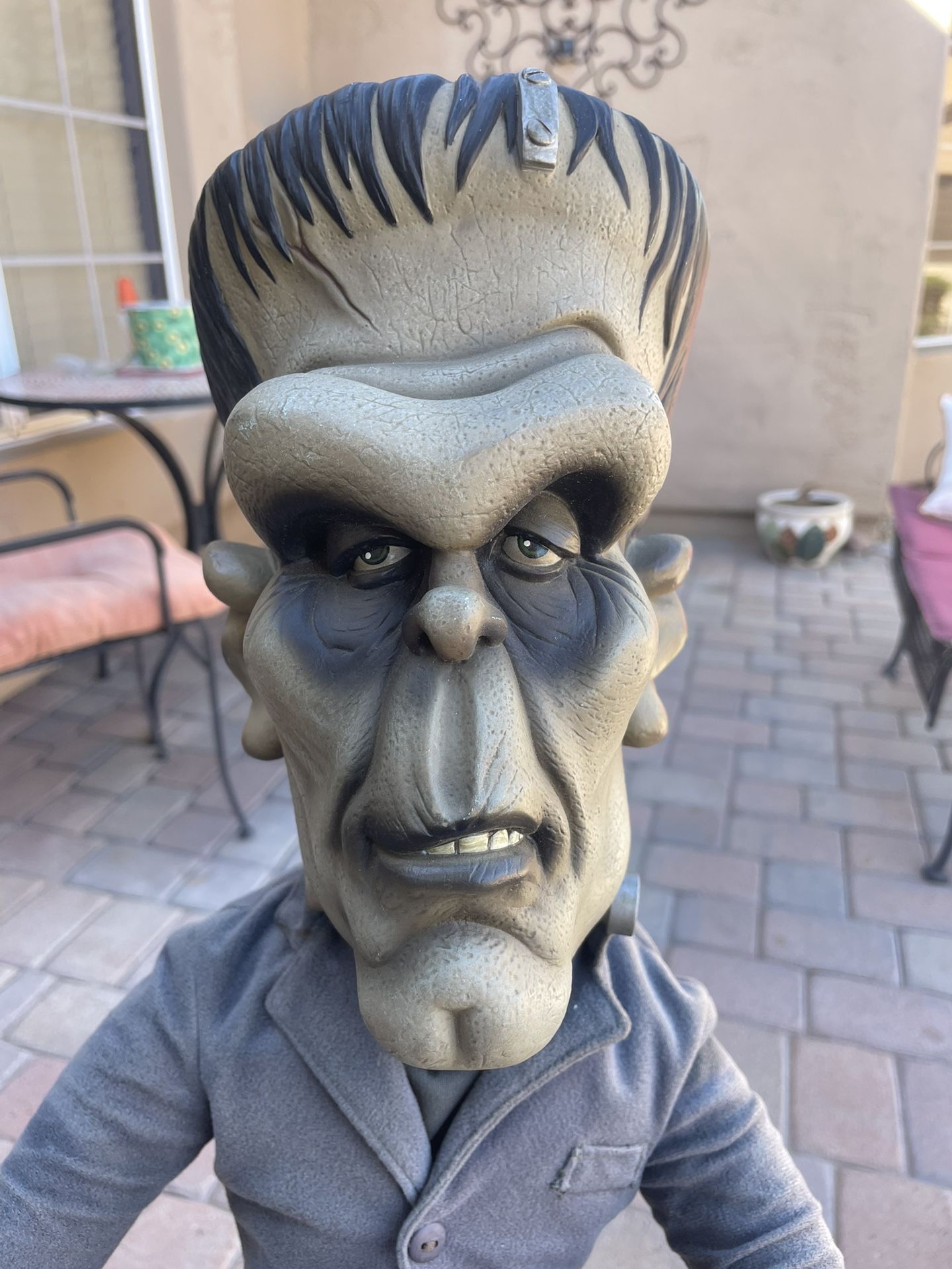 Vintage 2000 24" Universal Studios Monsters Frankenstein Pozers by Sideshow Toys