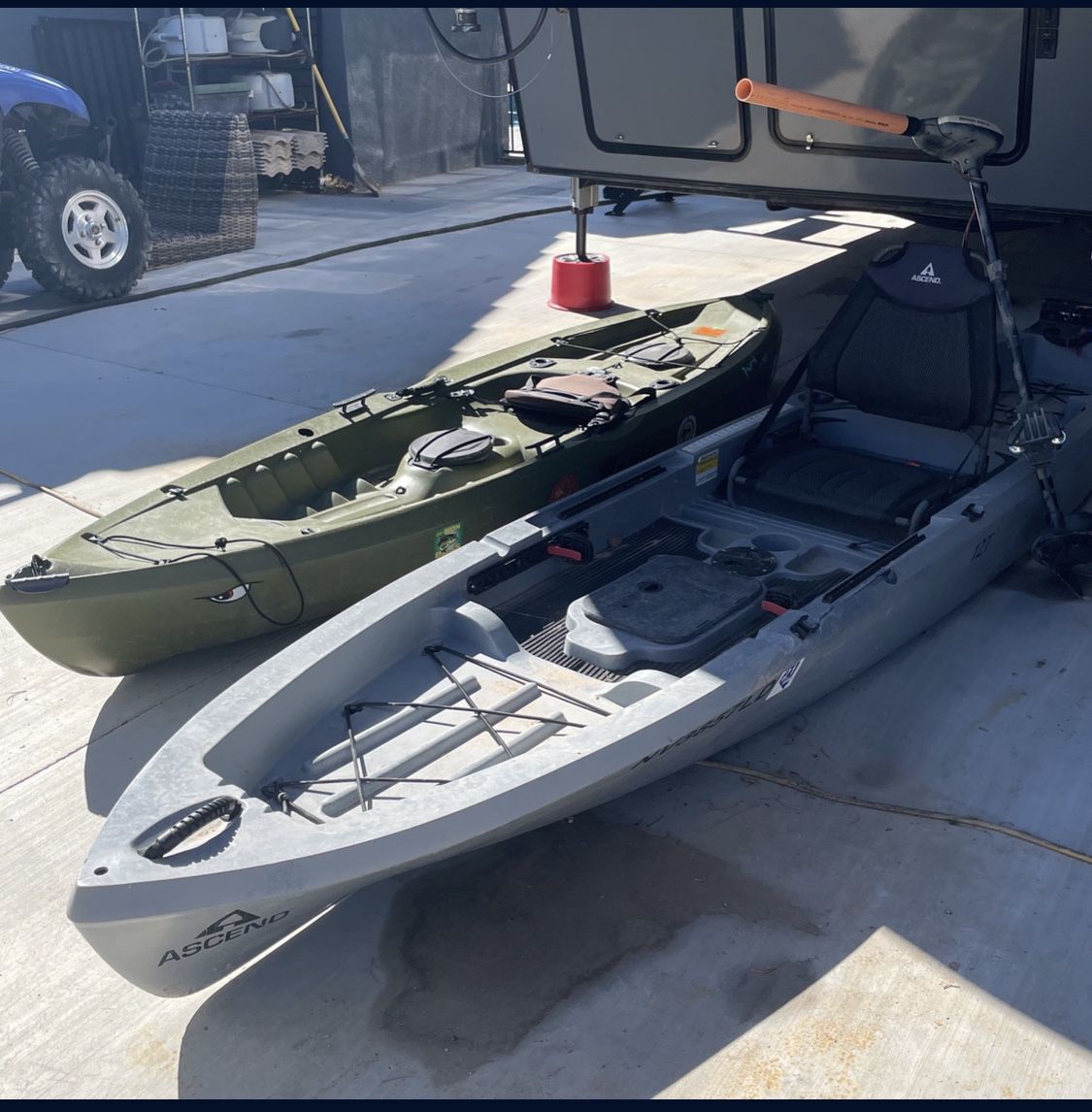 Grey Ascend Kayak 450$