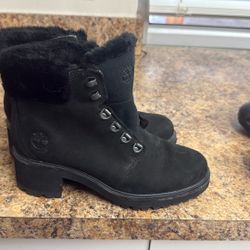 Timberland Female Boots.  Women Size 7.5z 
