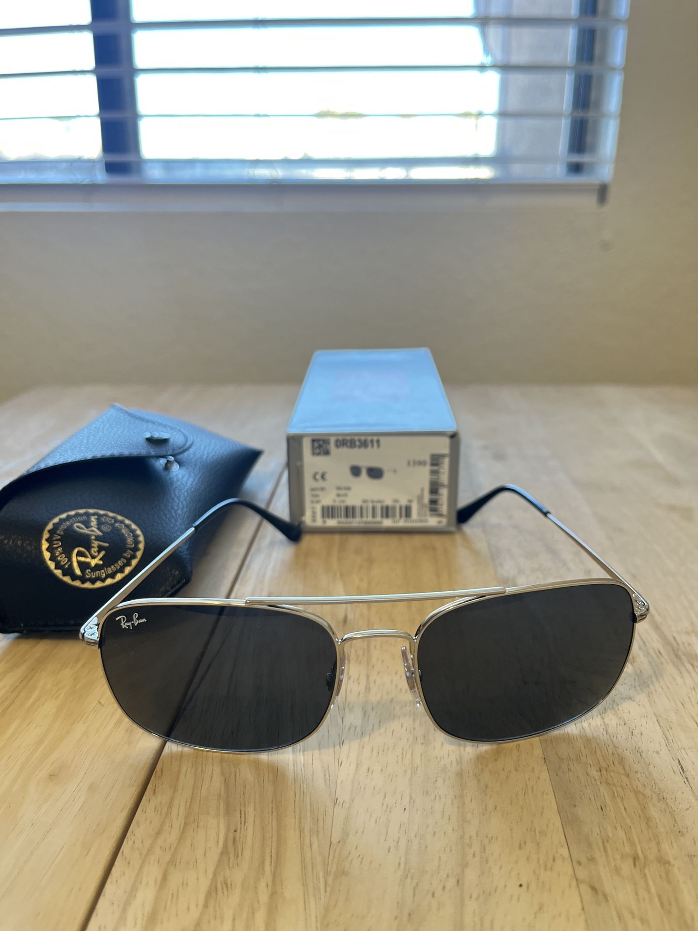 Like New RAY-BAN SUNGLASSES Silver Blue MADE IN ITALY