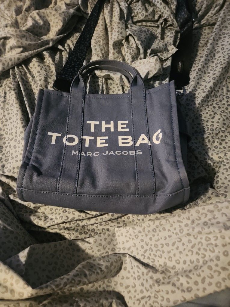 medium marc jacobs tote bag