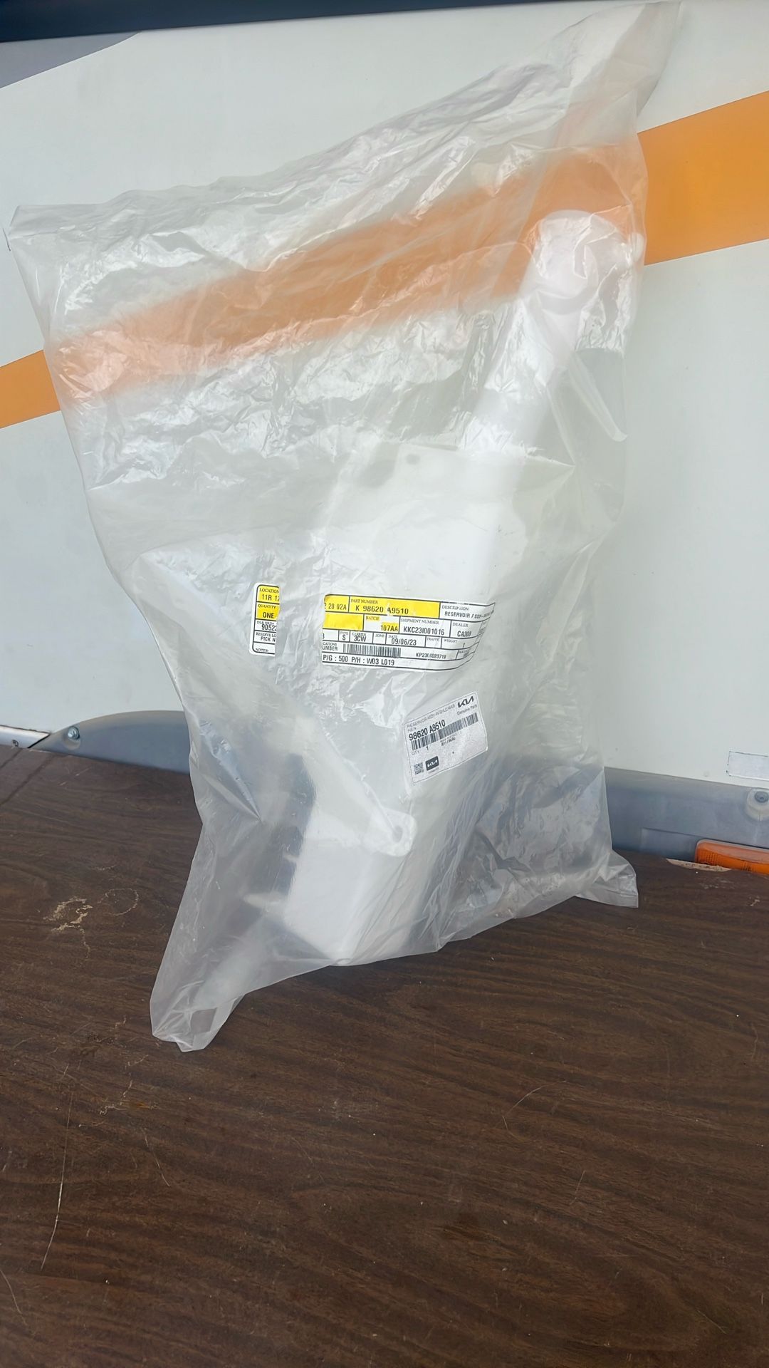 Kia Sedona Windshield Washer Reservoir