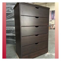5 drawers dresser / Five drawers dresser
