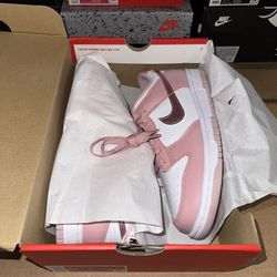 Nike Dunk Pink Velvet GS 6.5y/8w