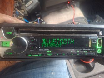 STEREO KENWOOD CD AUX USB BLUETOOTH CAMBIA DE DIFERENTES COLORES GOOD CONDICIÓN ABLO ESPAÑOL