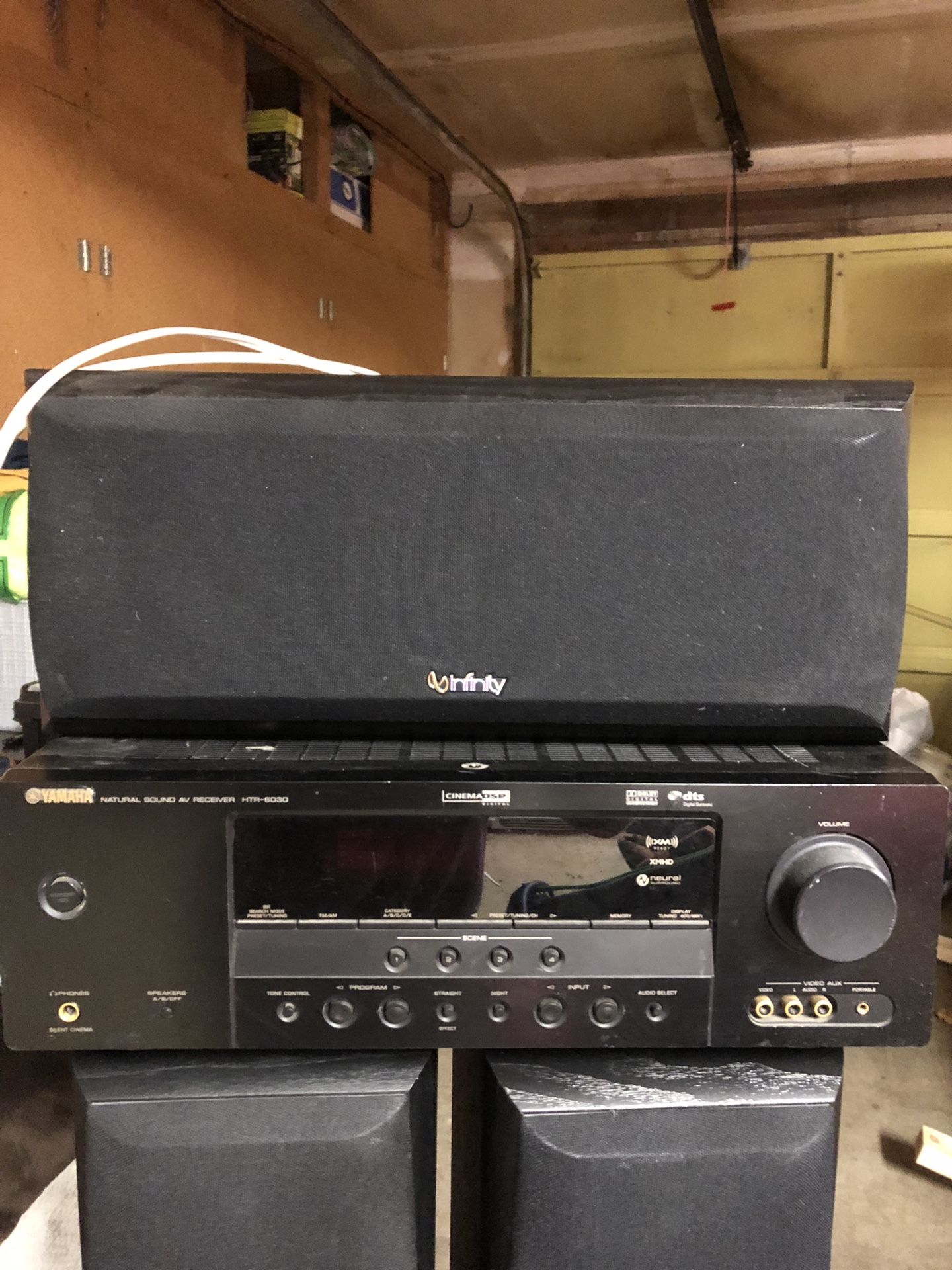 Velodyne And Infinity Speakers Sun And Receiver
