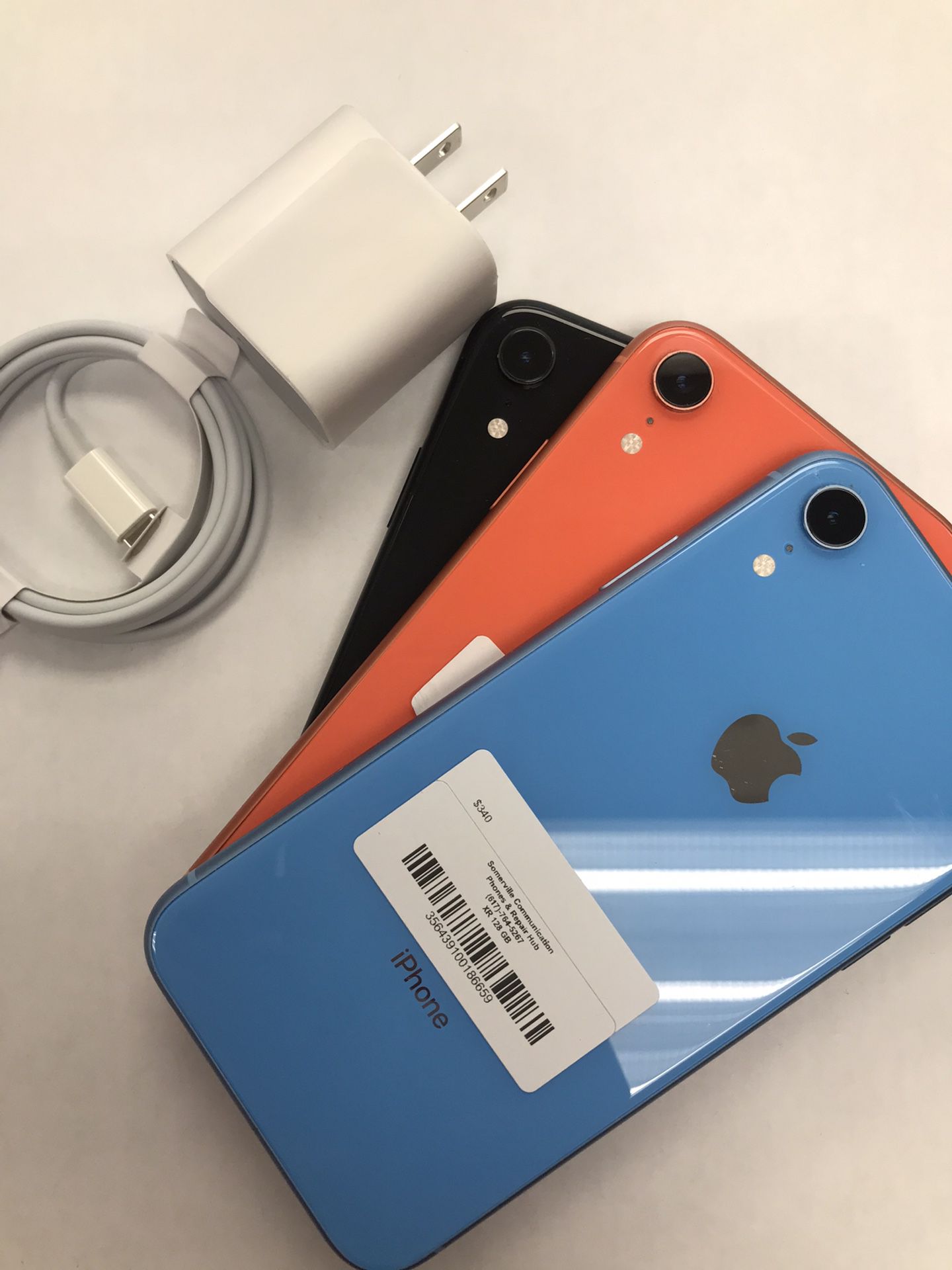 IPhone xr 64 gb Unlocked with store warranty 
