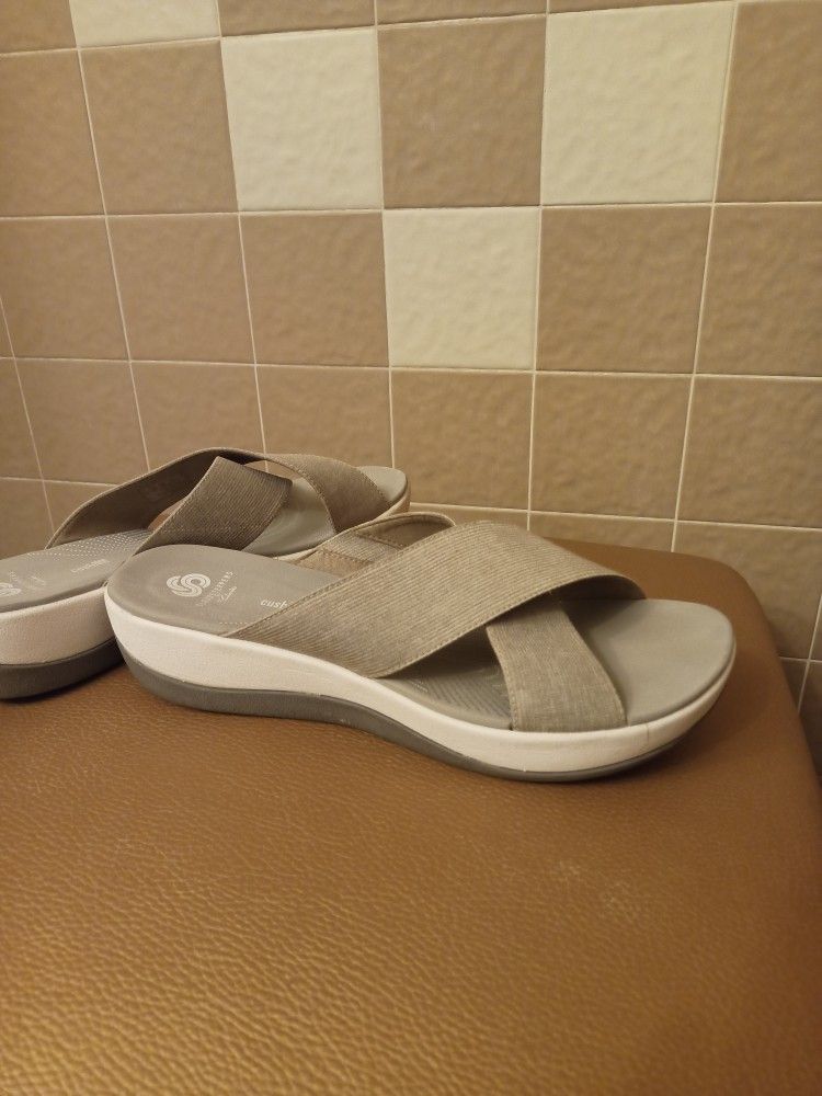 Gray And White Slip Ins, by Clark, Size 9