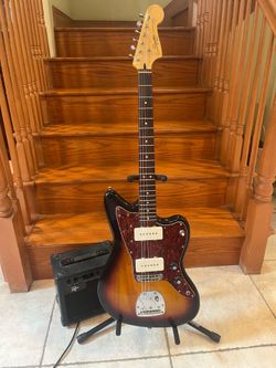 Squier Classic Vibe Jazzmaster w/ Rogue Amp