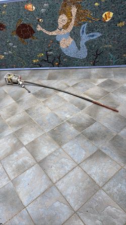 Burke used electric vibrator w/6 ft whip