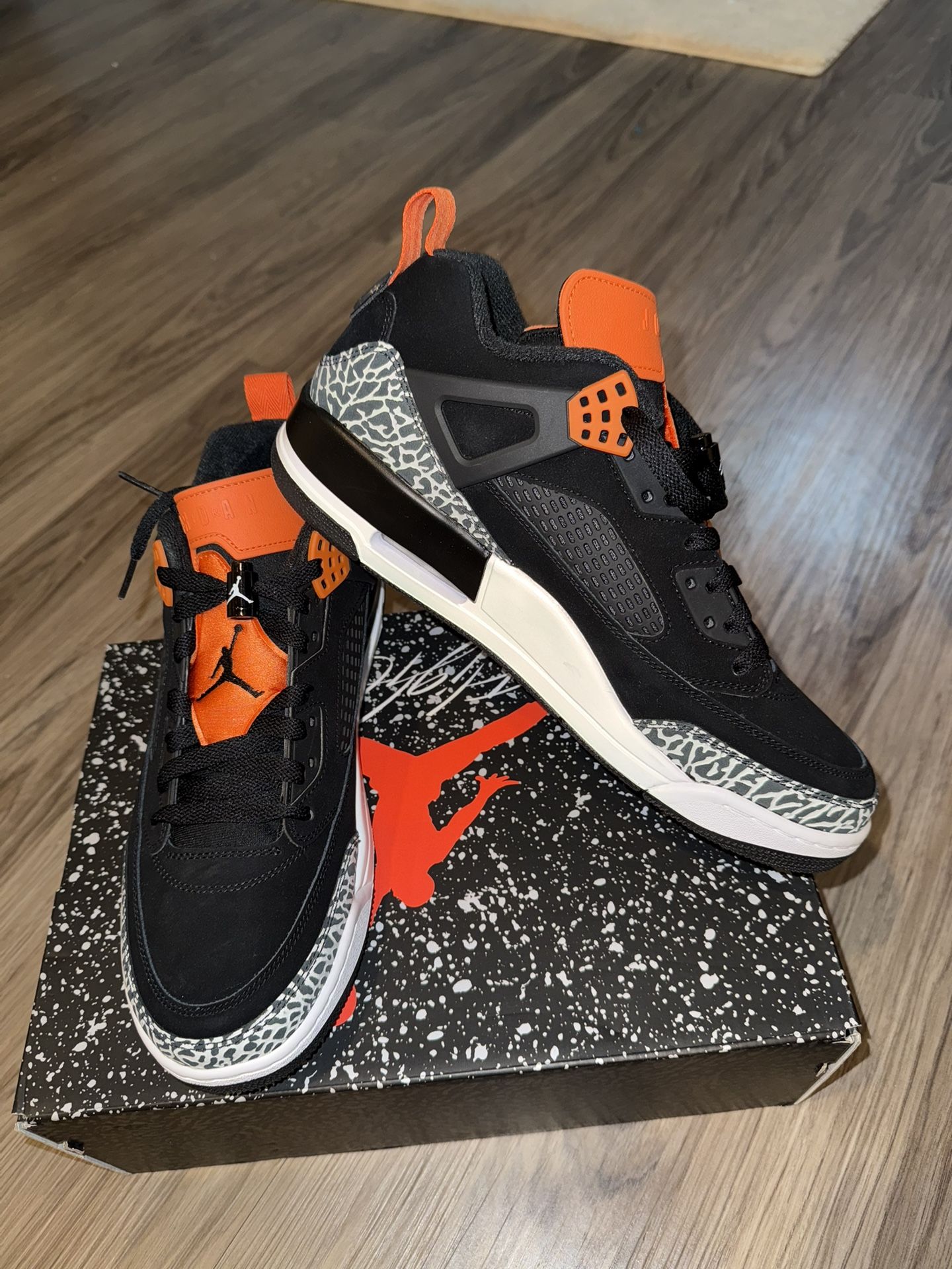 Jordan Spizike Low