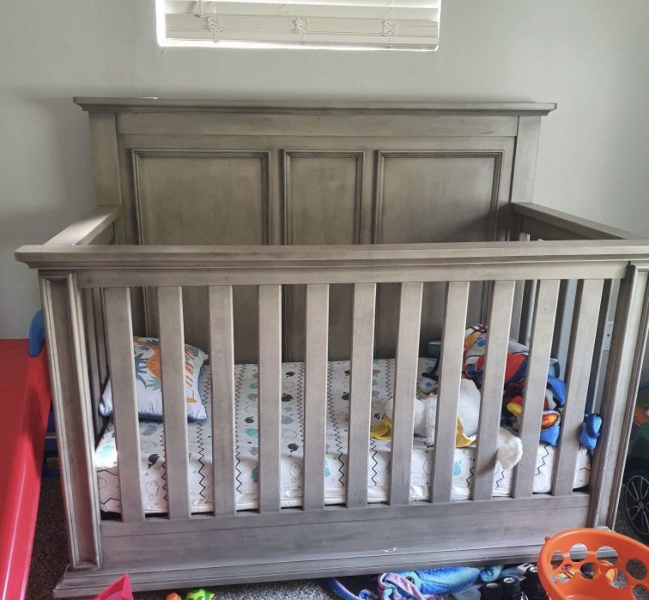 Ozlo Baby crib for Sale in Houston, TX OfferUp