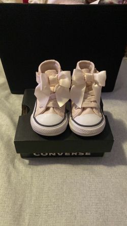 Size 2c  baby shoes