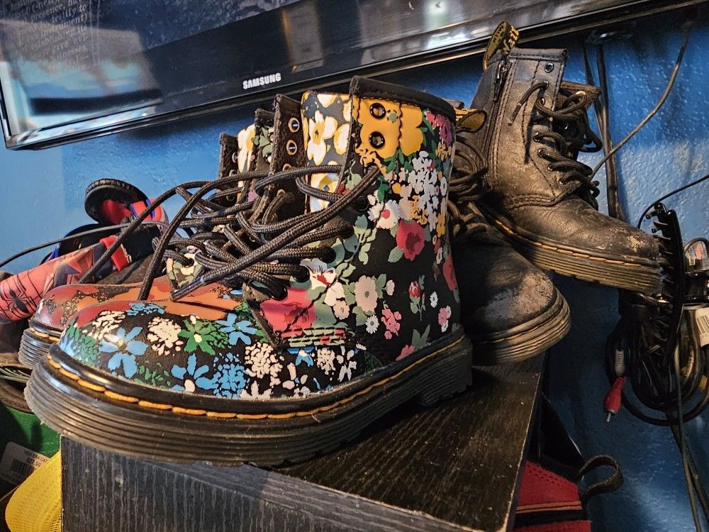 2 Dr.Martens Toddler Boots 9