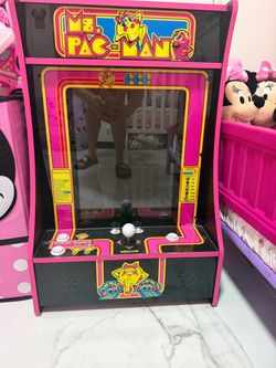 PAC man machine