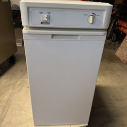 Kenmore Trash Compactor 