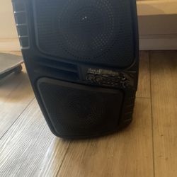 Used I bastek Bluetooth Speaker 