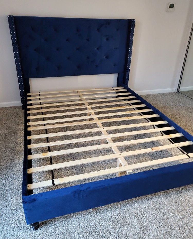 Queen Size Bed Frame With Mattress