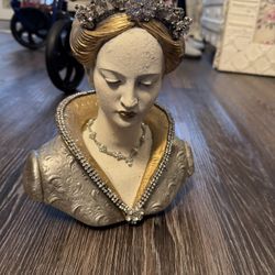 Bust