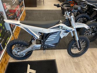 ETM RTR SPORT 8000W/72V Electric Dirt Bike