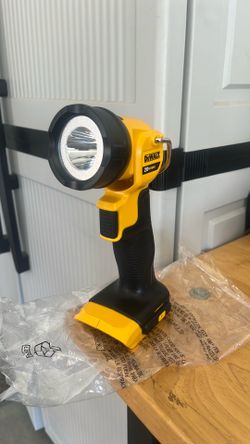 DEWALT 20V MAX Cordless LED Work https://offerup.co/faYXKzQFnY?$deeplink_path=/redirect/