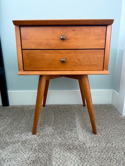 Night stands (set of 2)