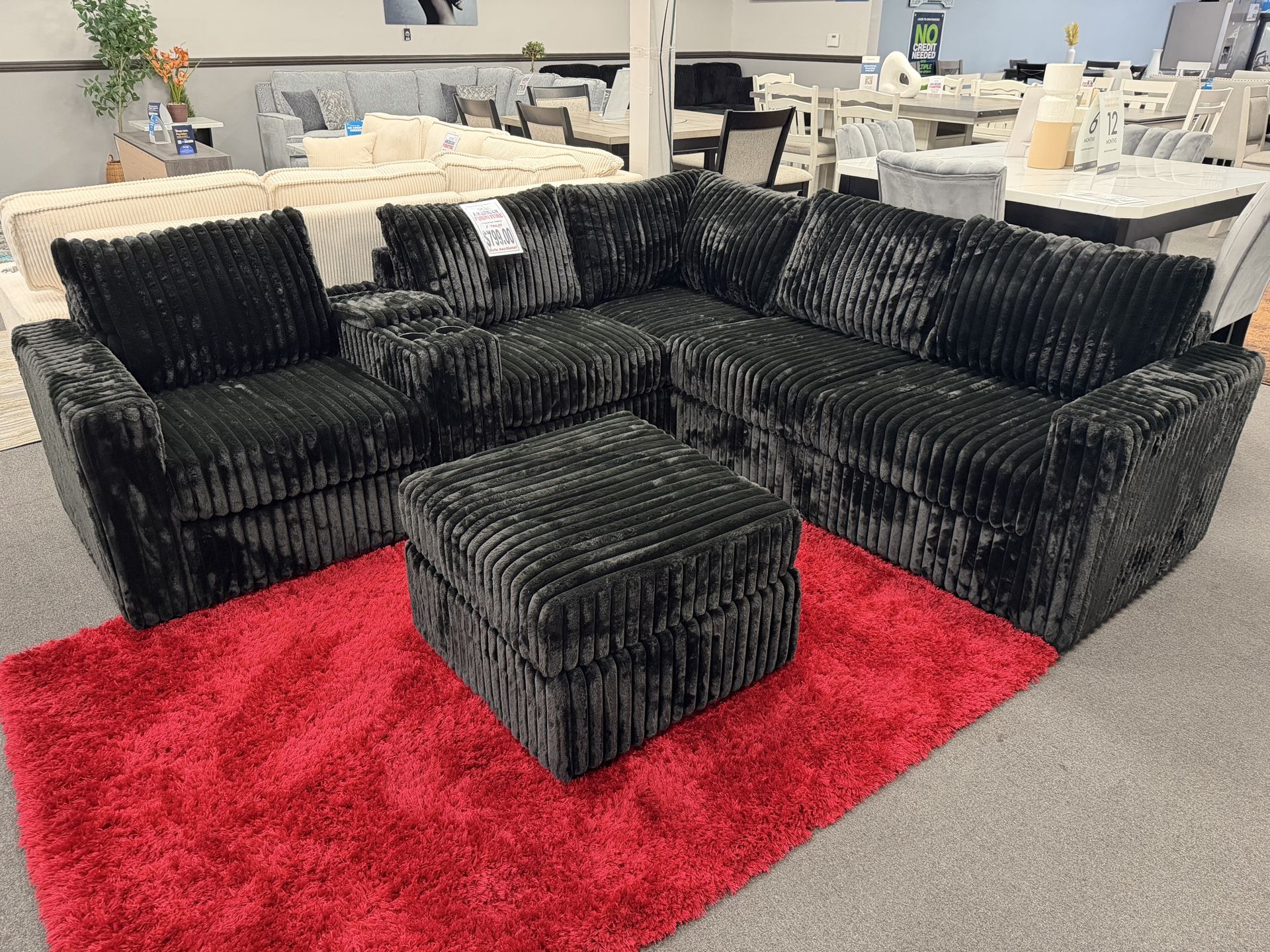 Black Sofa Sectional w/ FREE Ottoman