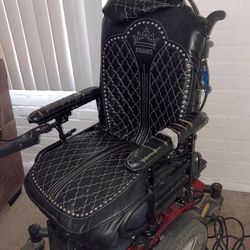 Electric wheelchair
