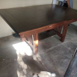 Dining table With 6 Chairs 