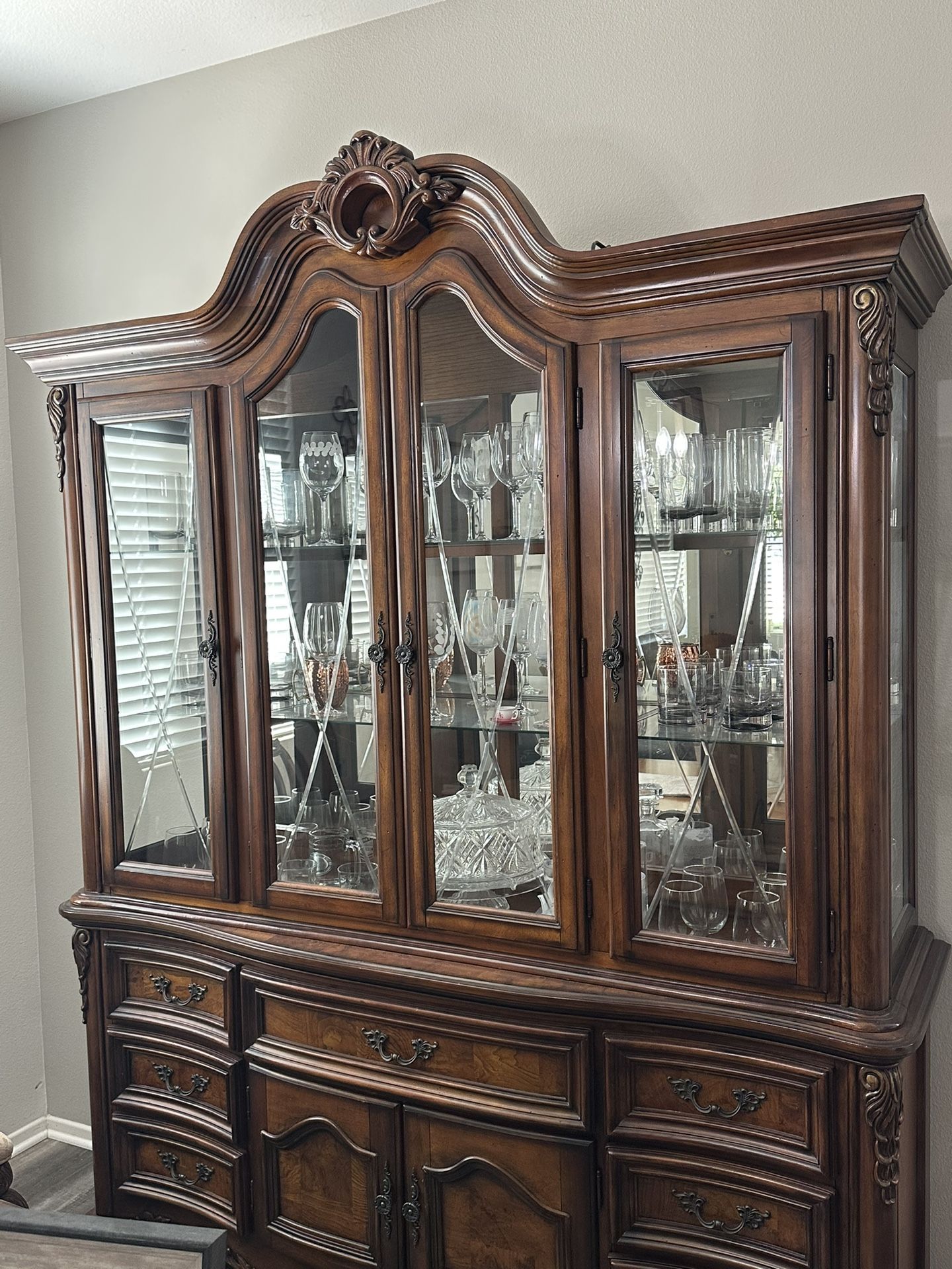China hutch