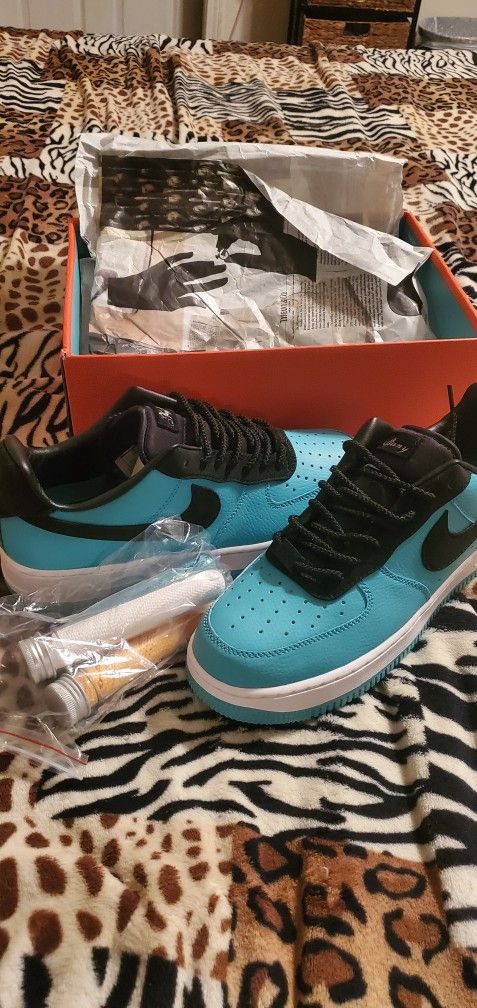 Nike Air Force Tiffany Size 10.5 Ds