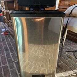 Kitchen Trash Can