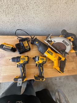 Dewalt drill set