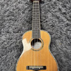 Laurel Canyon Ukulele : LUK-70/N