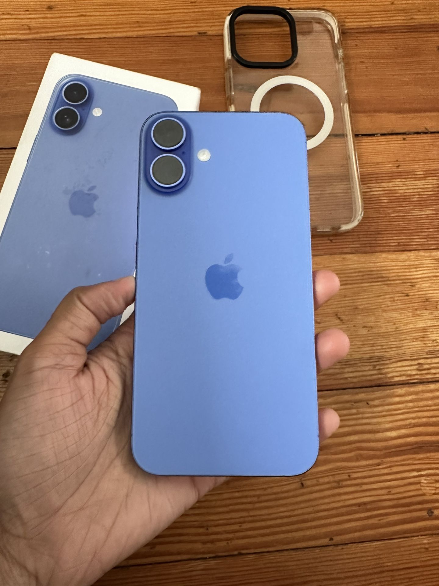 iPhone 16 plus *Verizon *Mint condition
