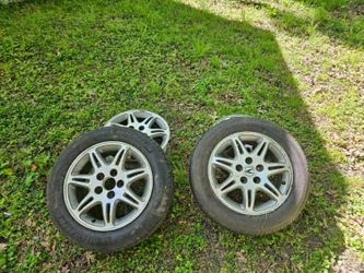 Tires with rims