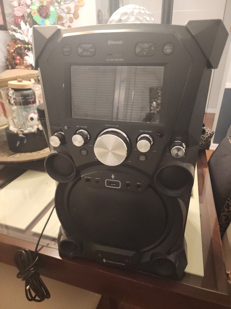 Party TIME! Portable Karaoke MACHINE!