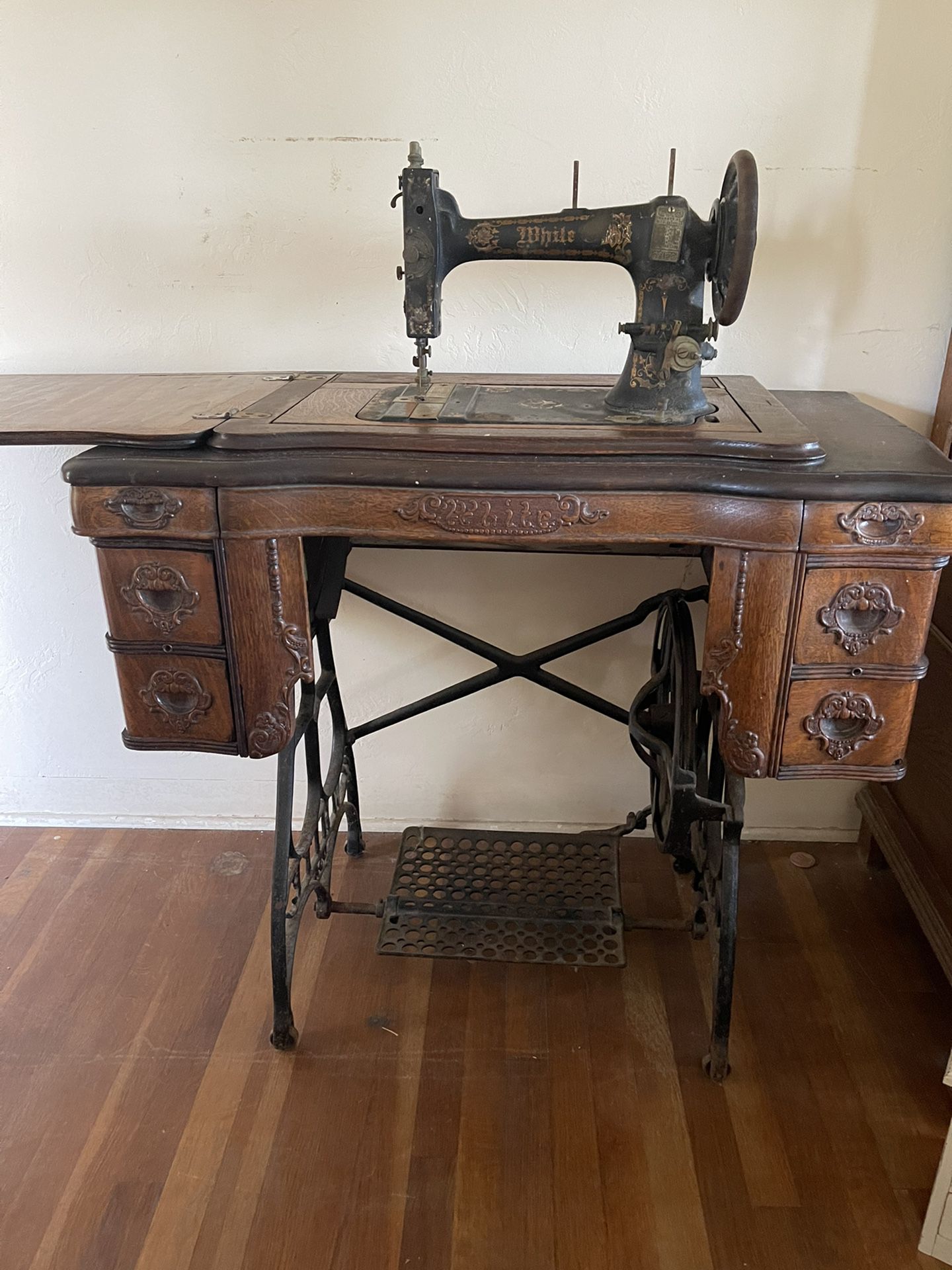 Antique “white” Peddle Sewing Machine 